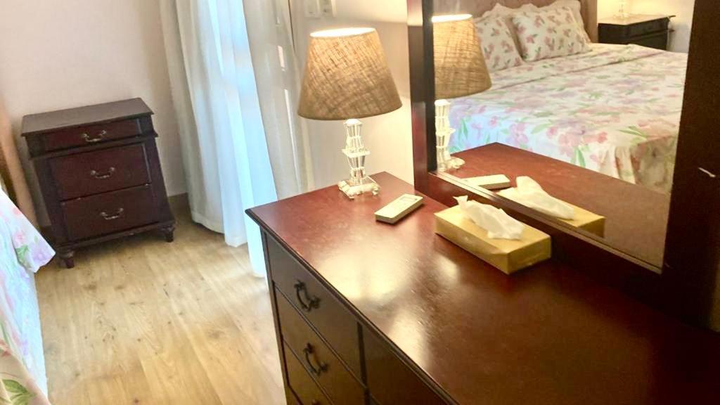 Luxurious 3 Bedroom Rustic Apartment Overlooking Huge Garden - For Families And Couples Kairo Bagian luar foto